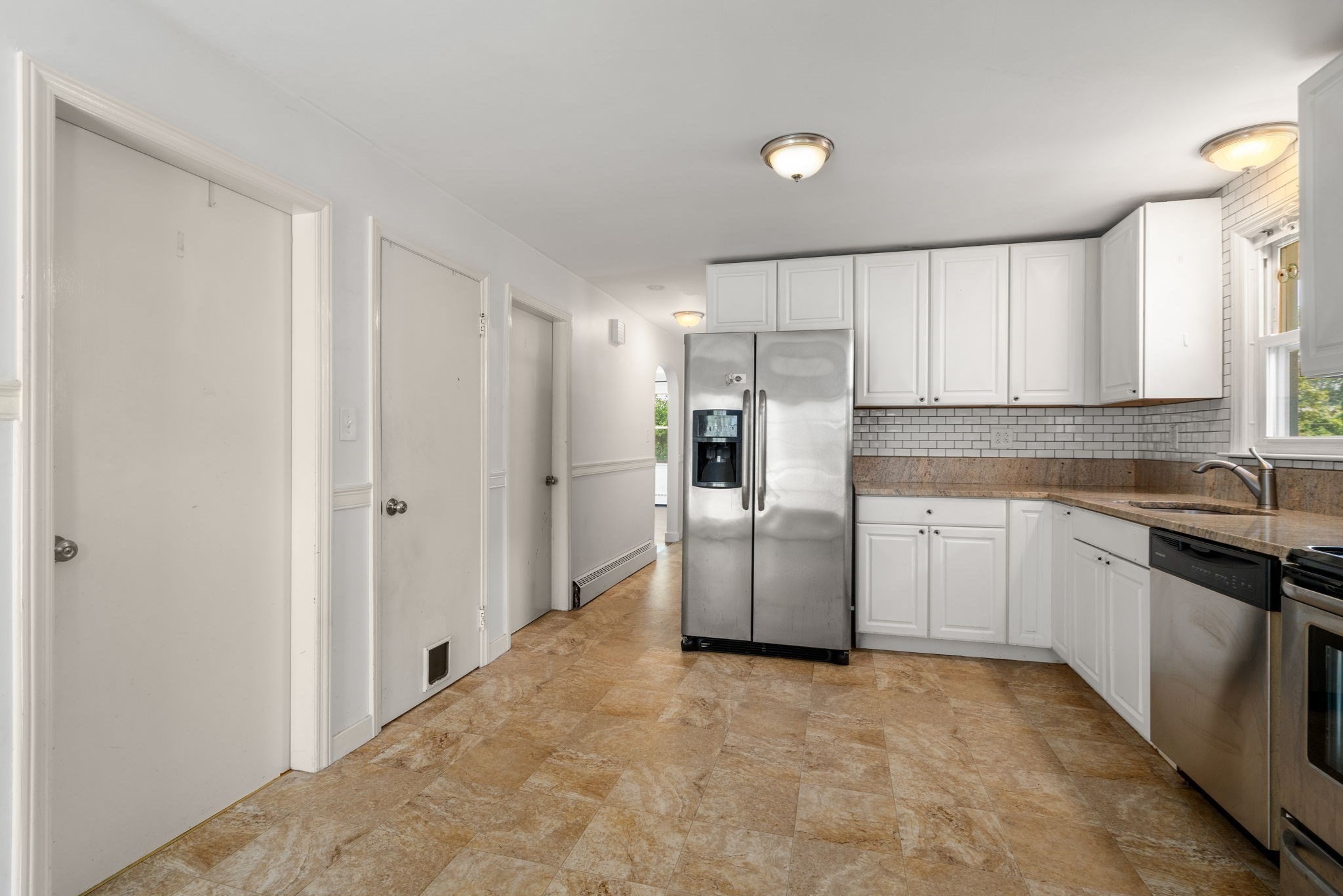 128 Clark St Property Photo 6