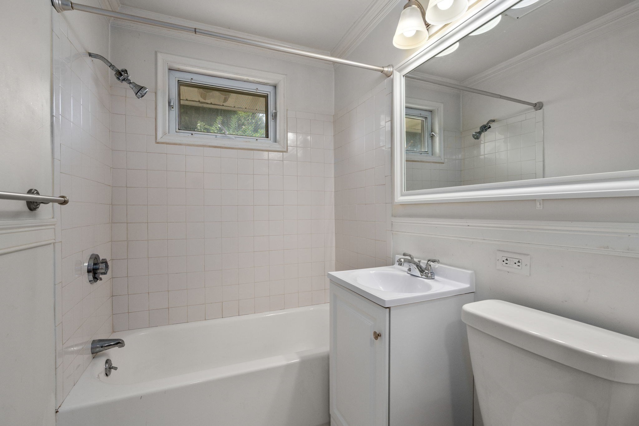 128 Clark St Property Photo 12