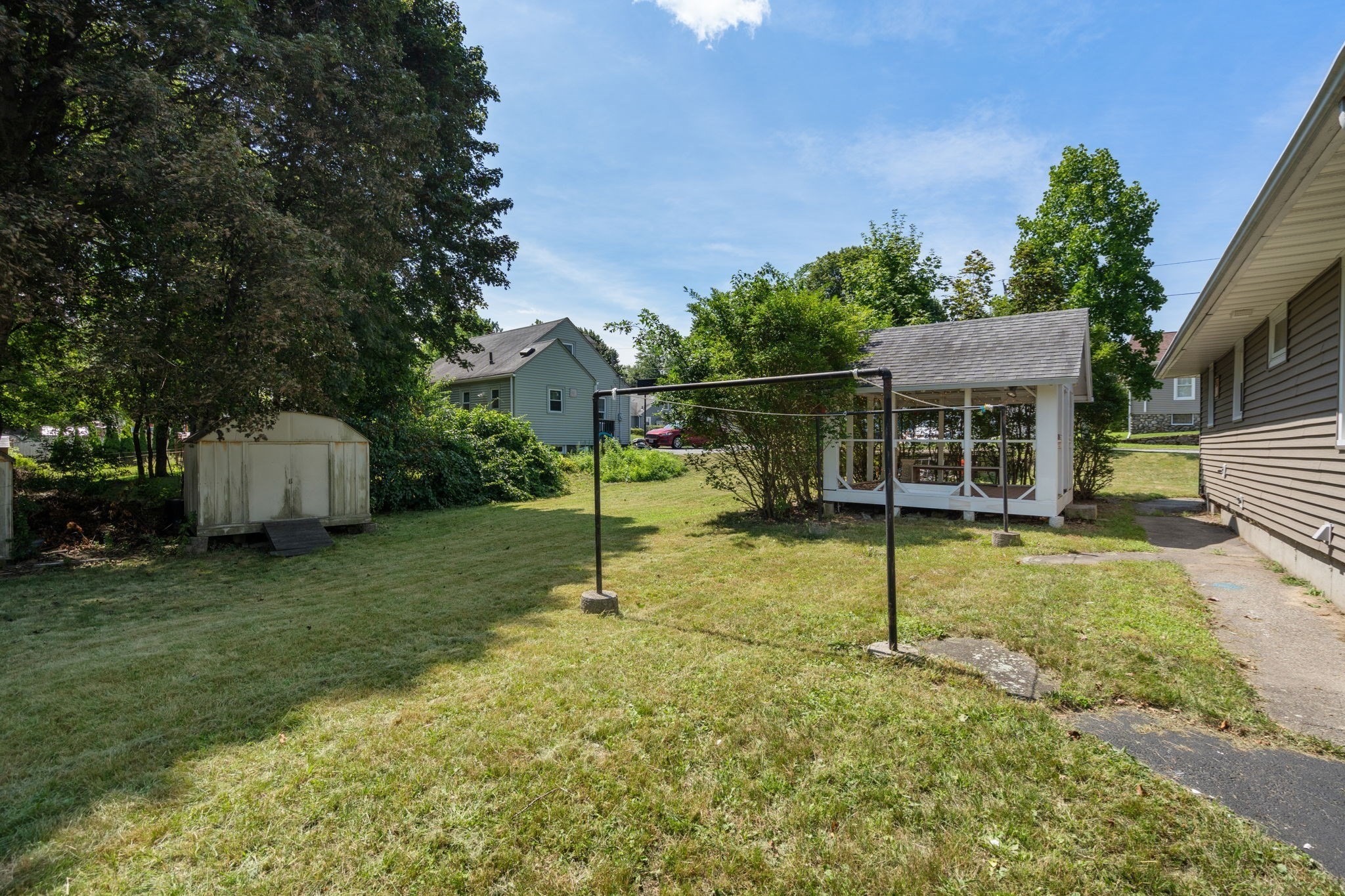 128 Clark St Property Photo 23