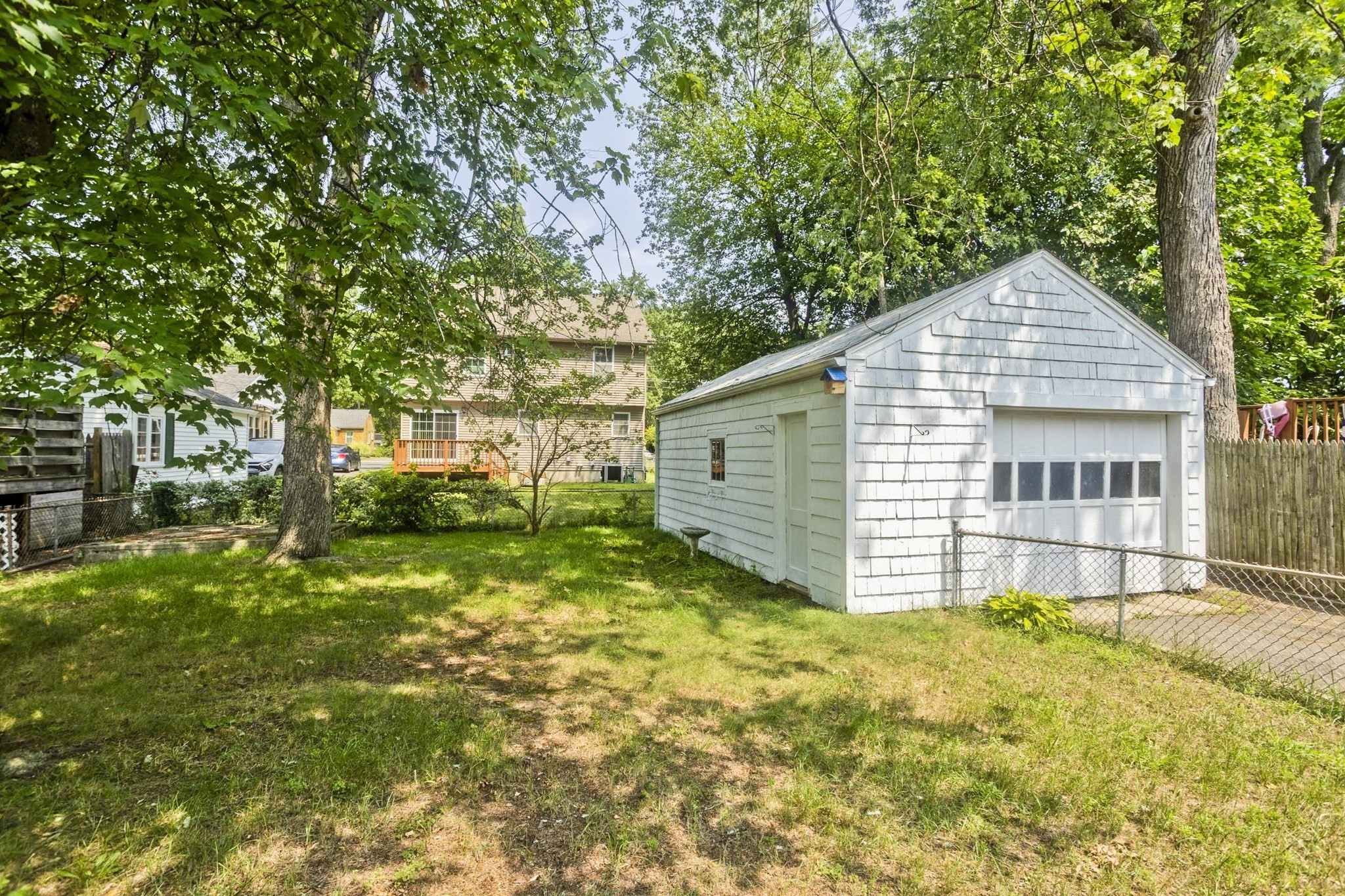 135 Prentice Property Photo 32