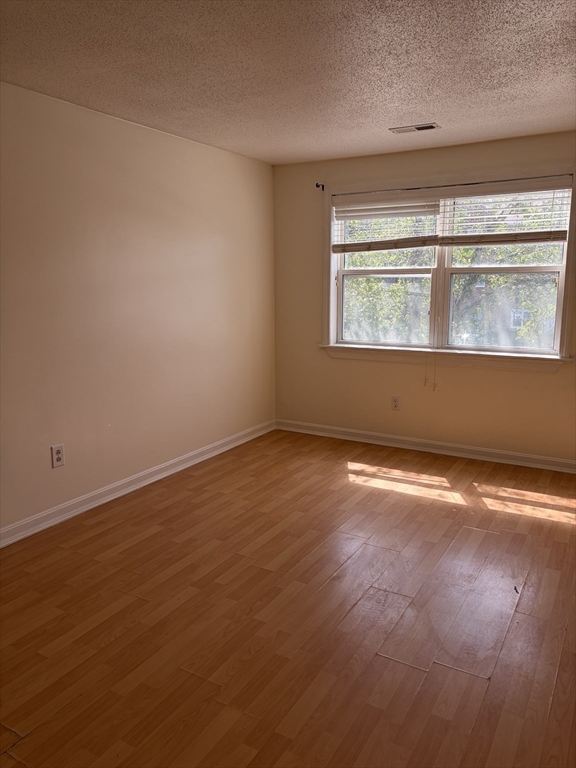 15 Longworth Ave # 223 Property Photo 8