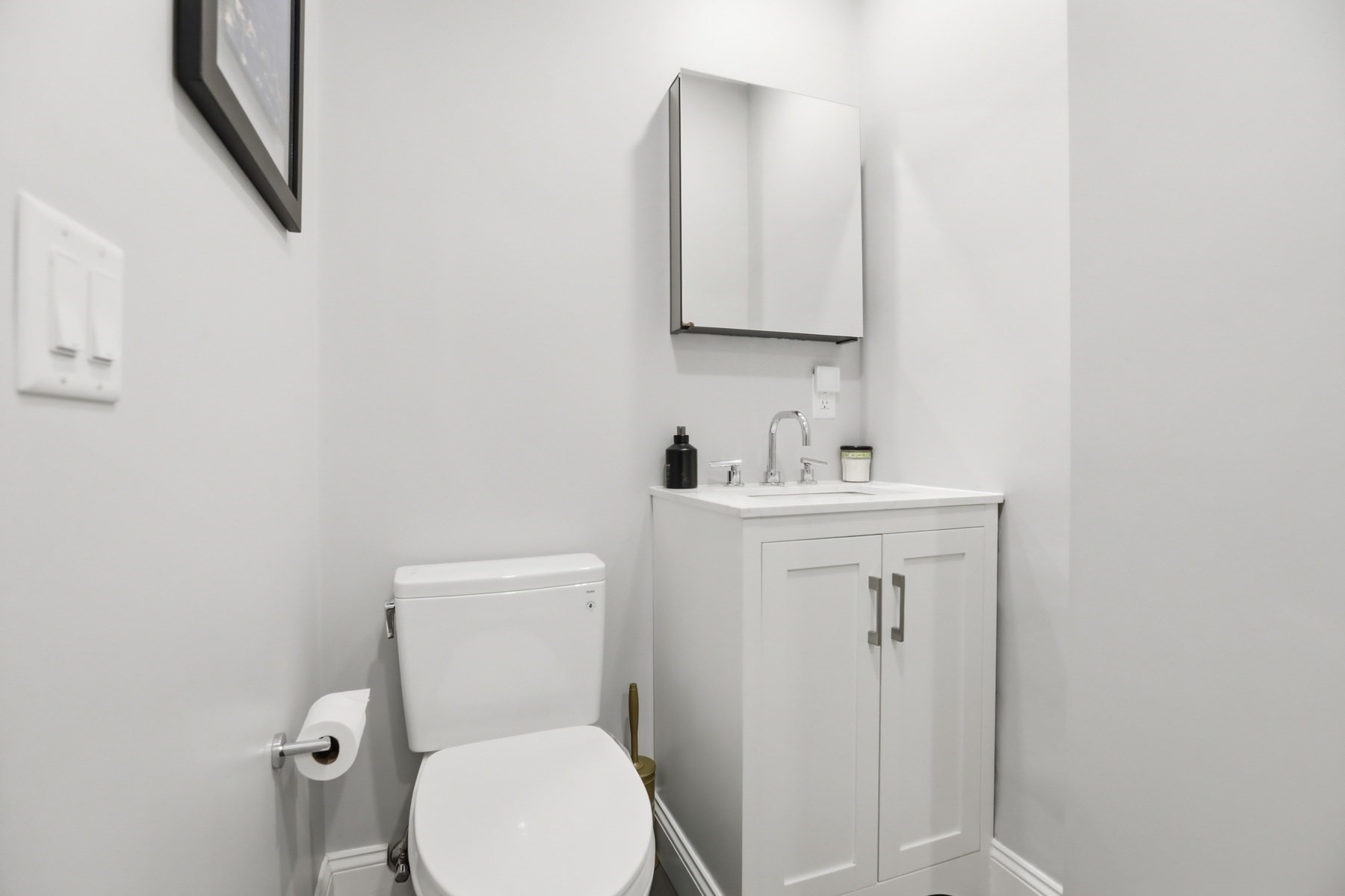 1896 Beacon St Property Photo 12
