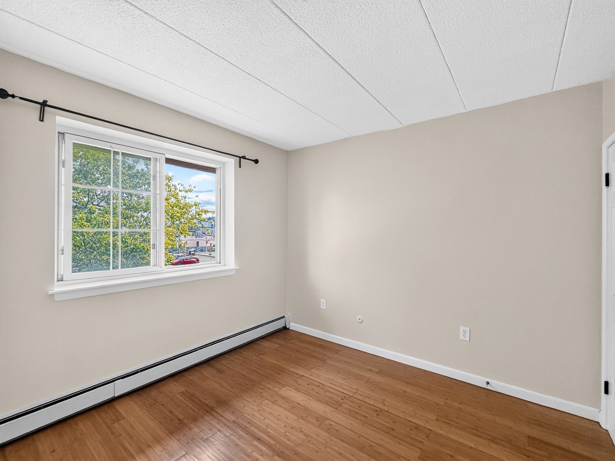 20 Skyline Dr # 11 Property Photo 15