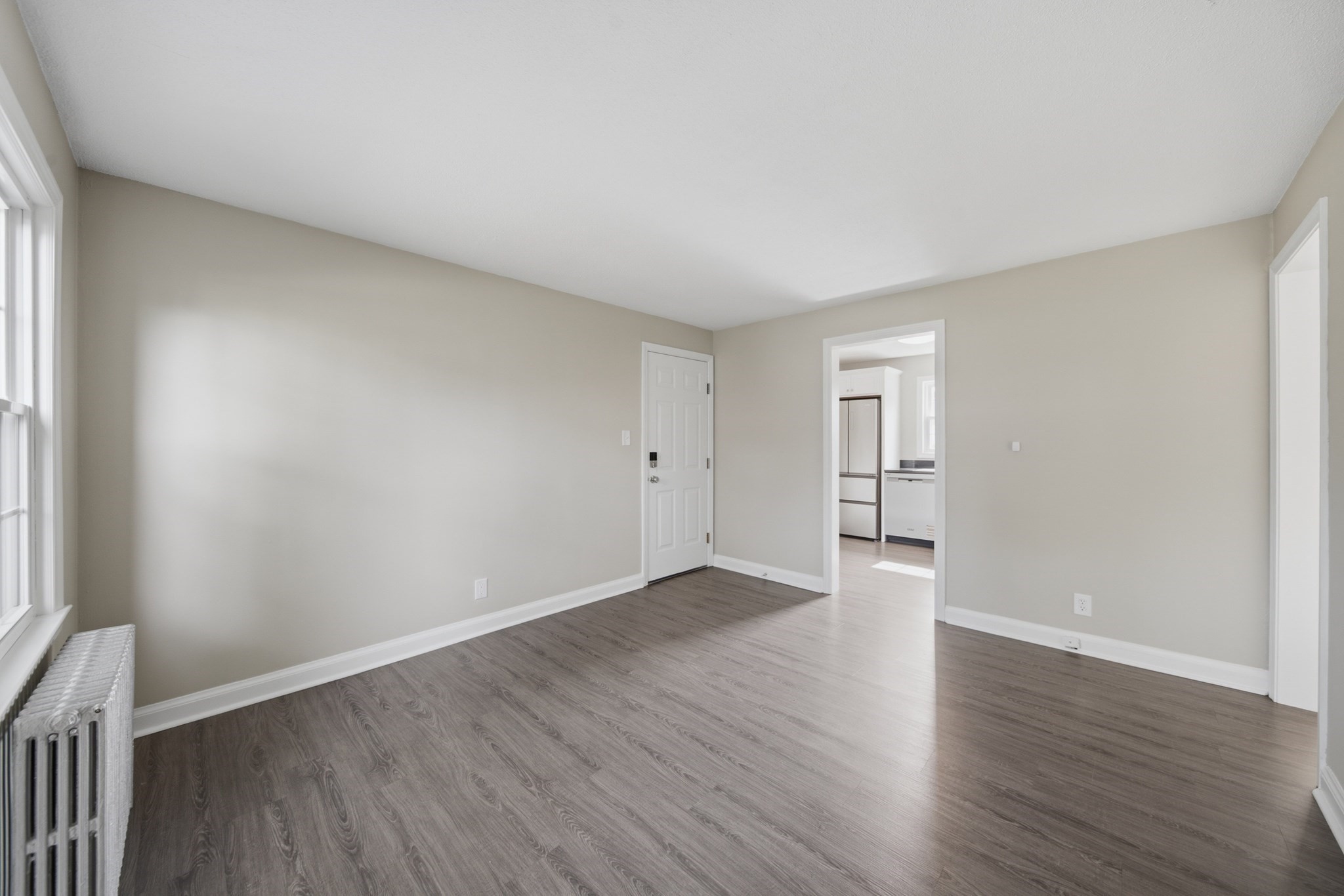 1582 Memorial Ave # 1b Property Photo 9