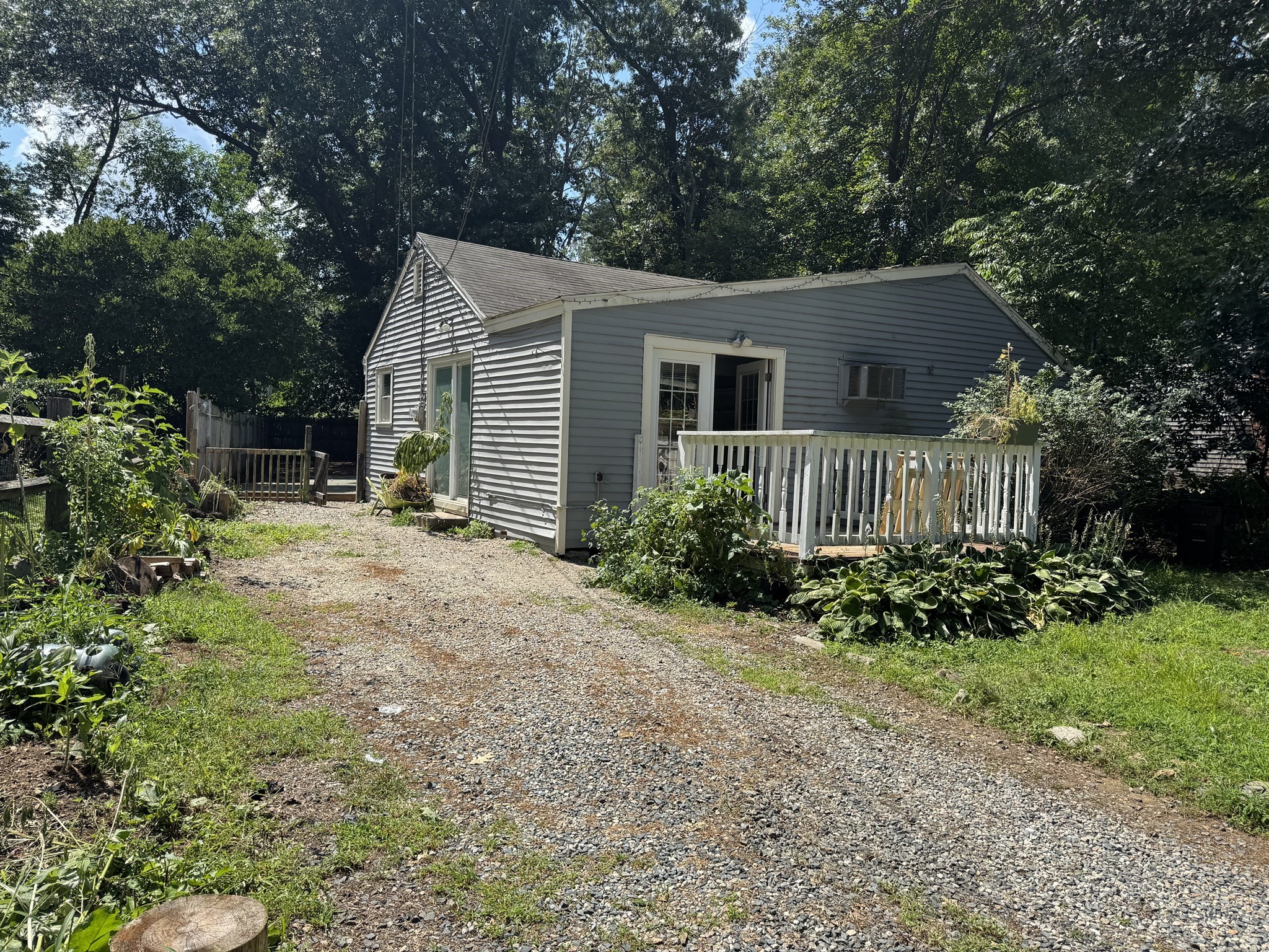 32 Hamilton Ter Property Photo 2