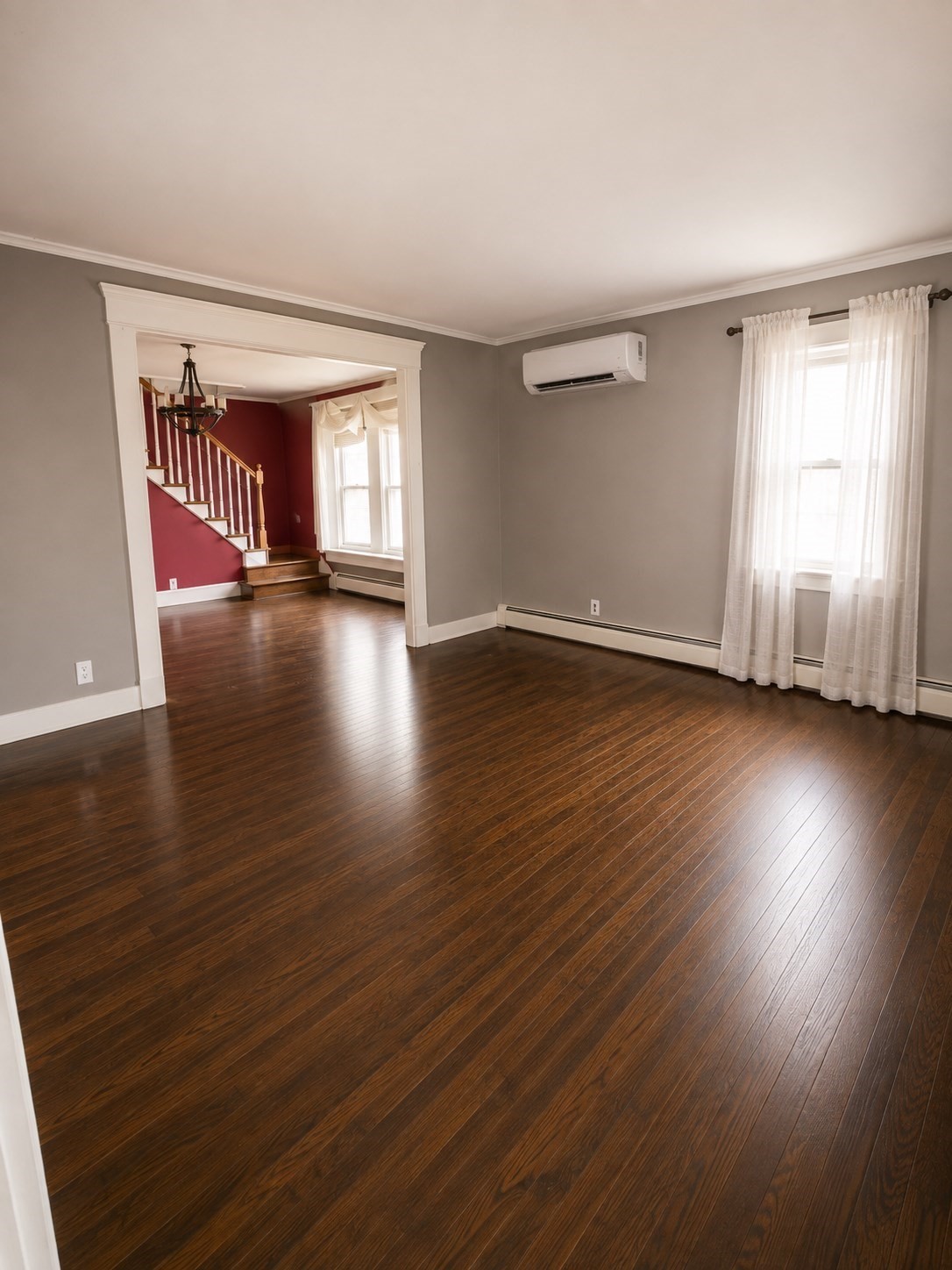 45 Durfee St Property Photo 8