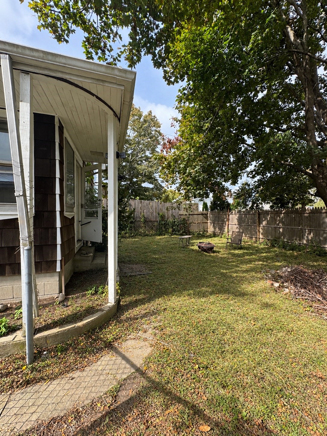 45 Durfee St Property Photo 19