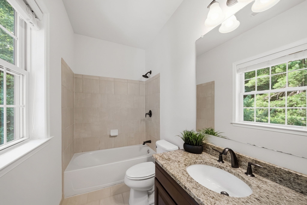 208 Mohawk Path Property Photo 26