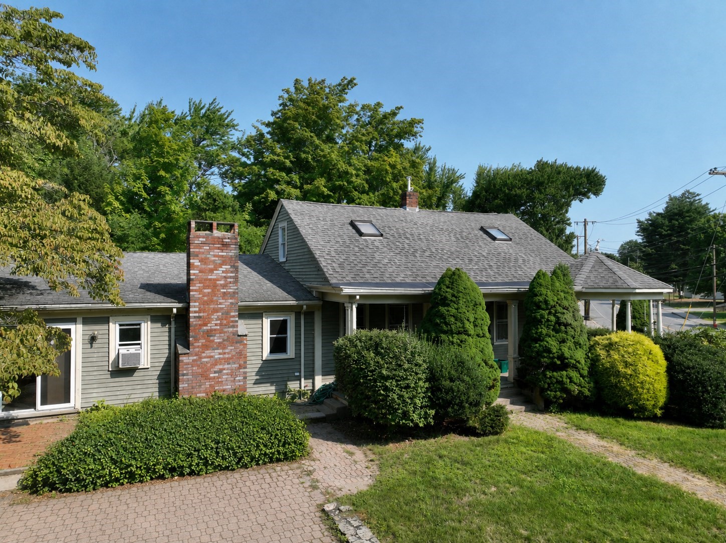 18 North Ave Property Photo 1