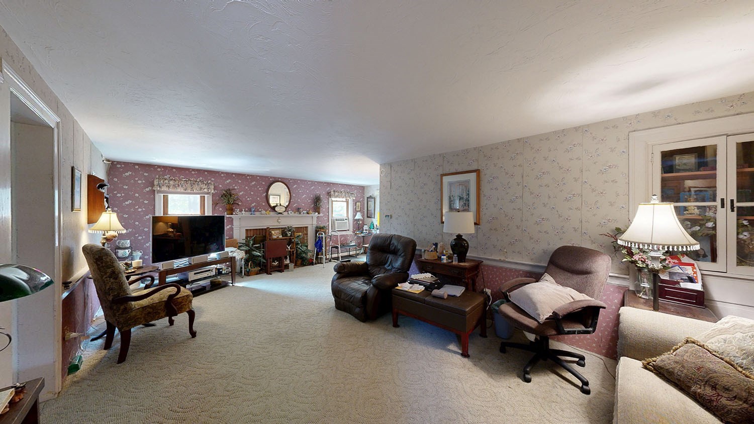 18 North Ave Property Photo 6
