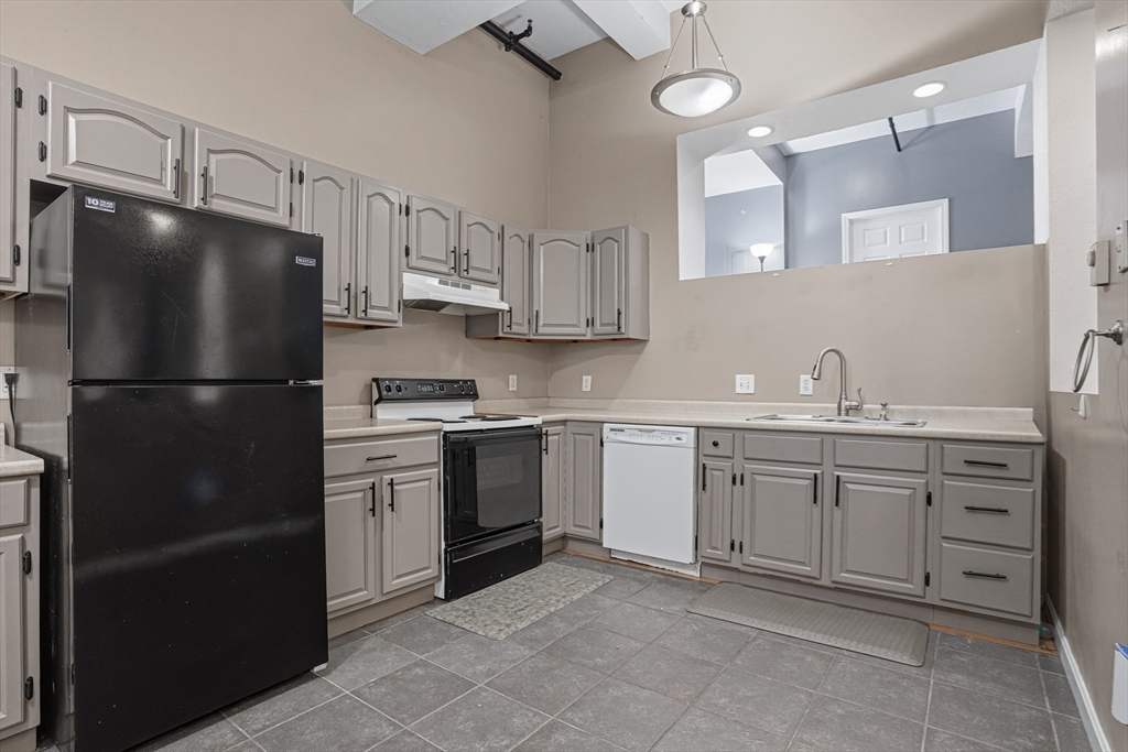148 Bernon # 7 Property Photo 10