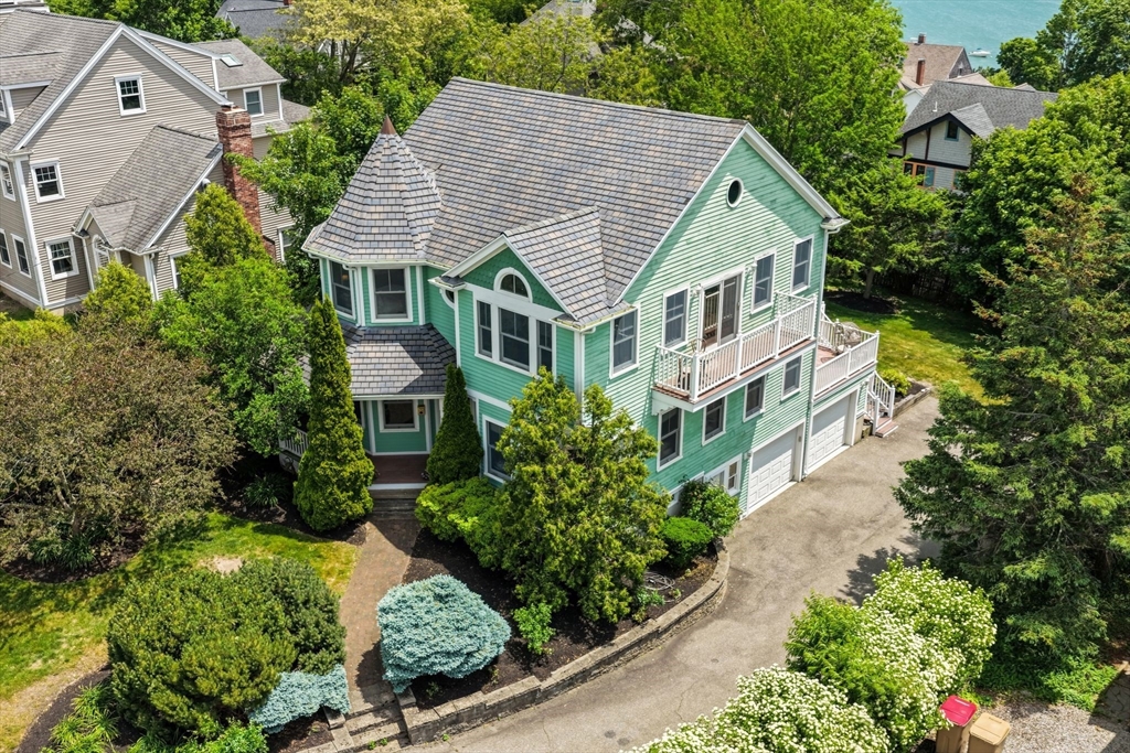 43 Andrew Ave