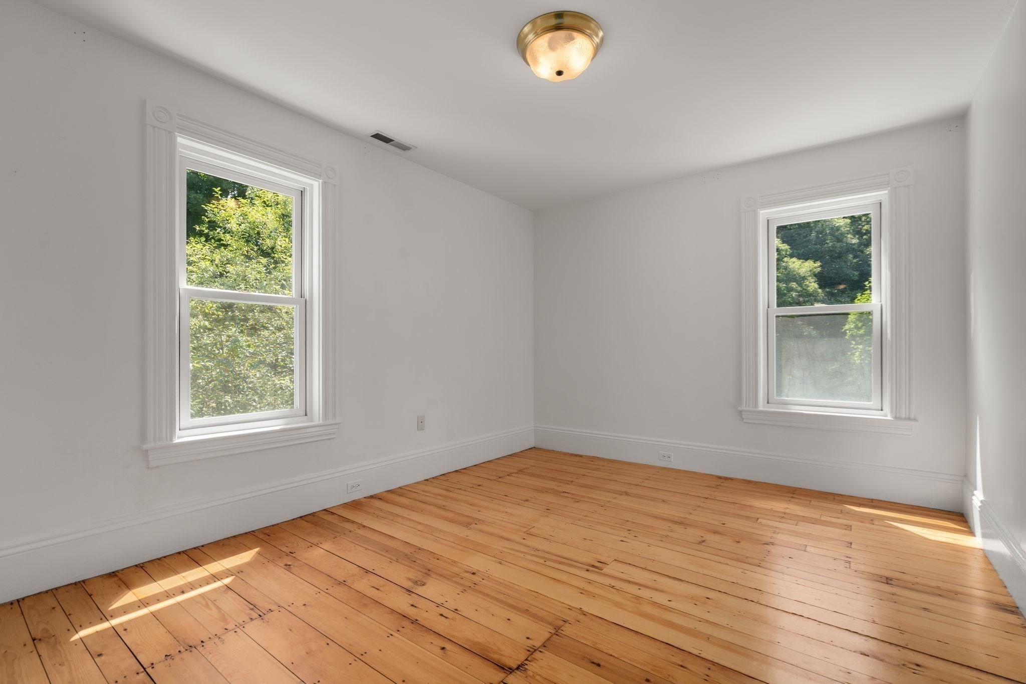 302 Concord Road Property Photo 29