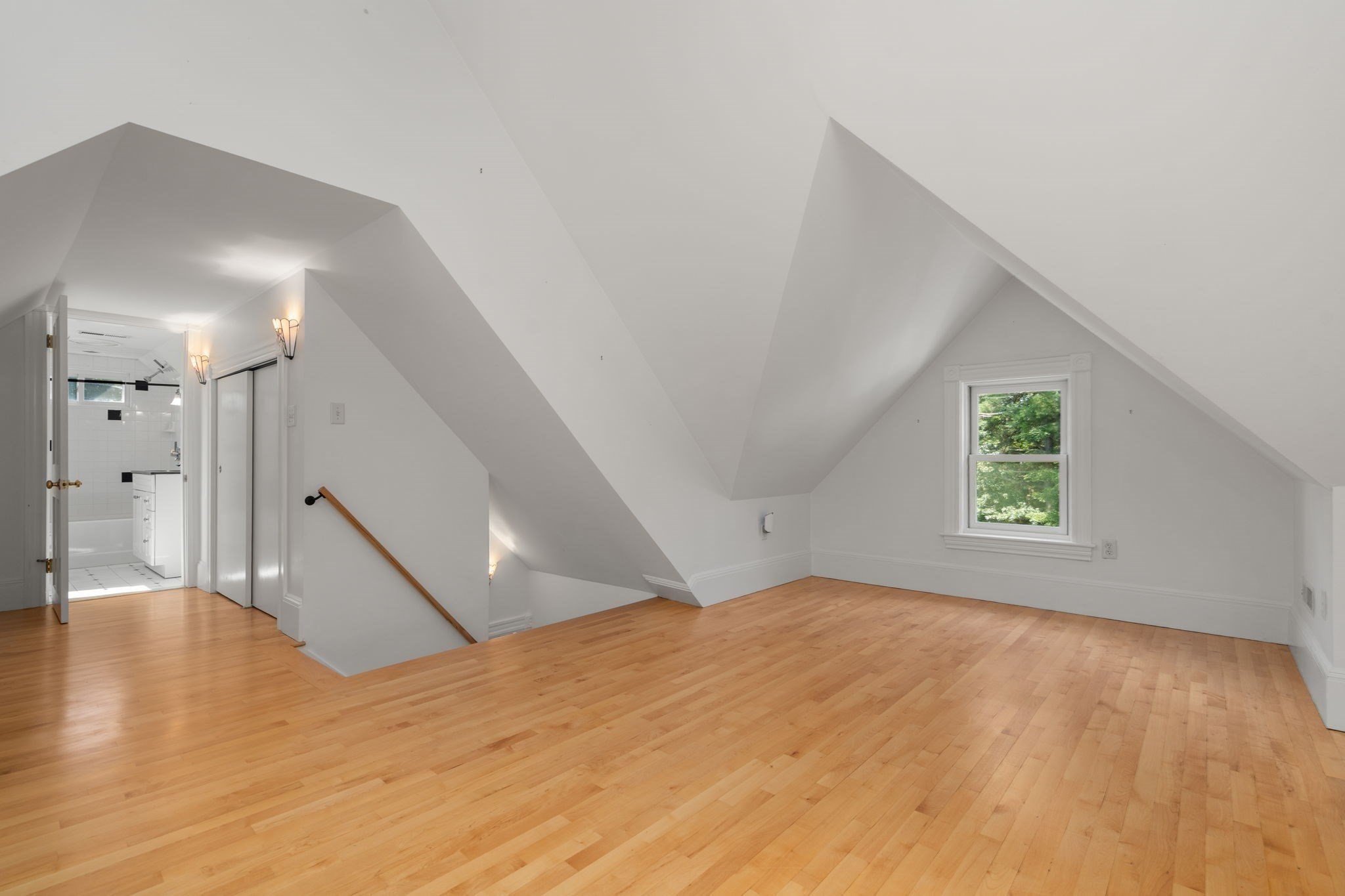 302 Concord Road Property Photo 32
