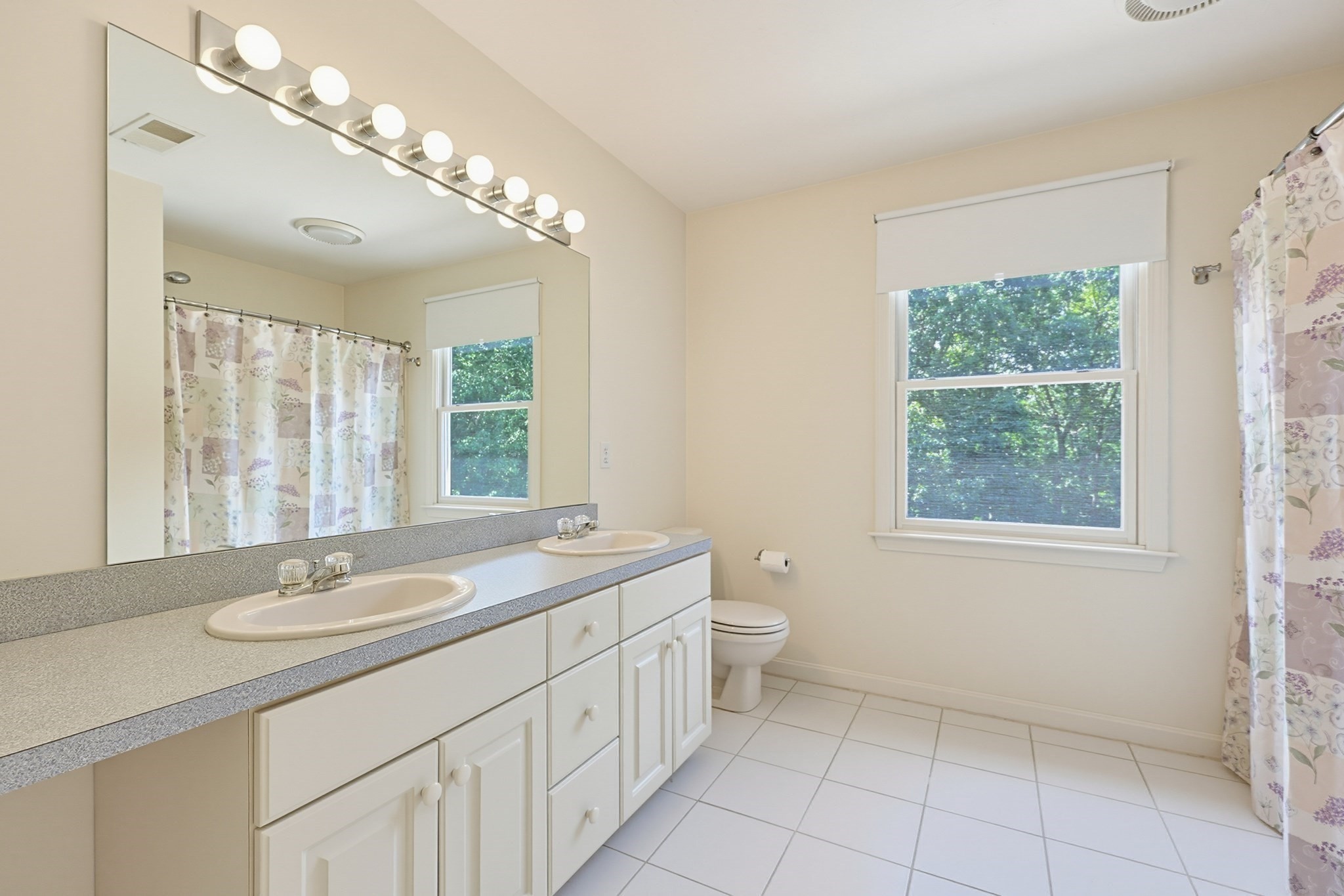 250 Palisades Cir Property Photo 27