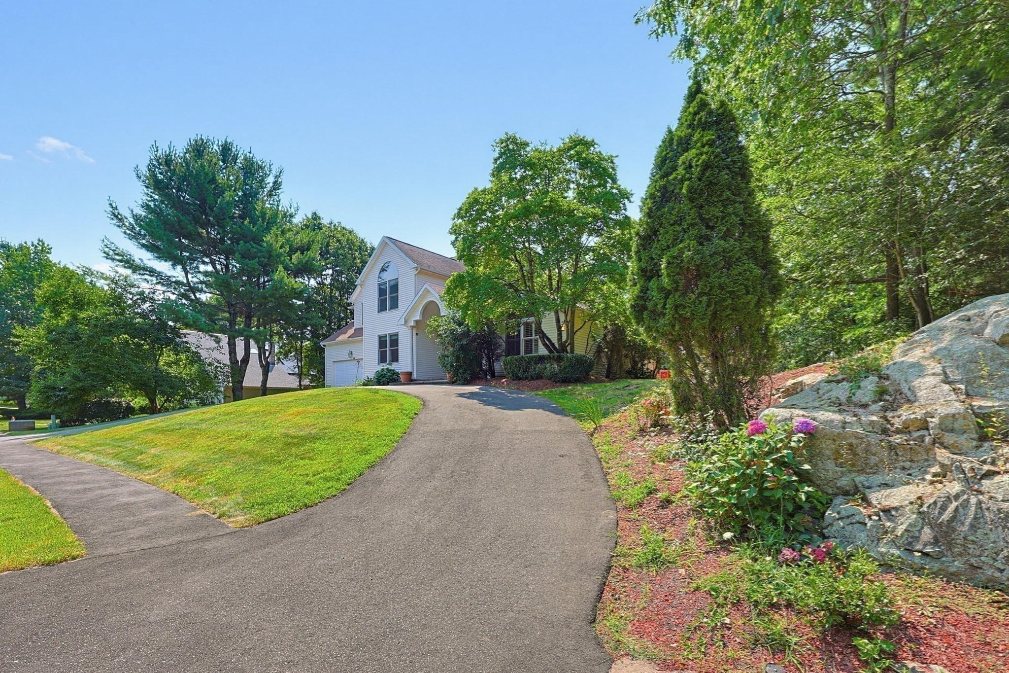 250 Palisades Cir Property Photo 33