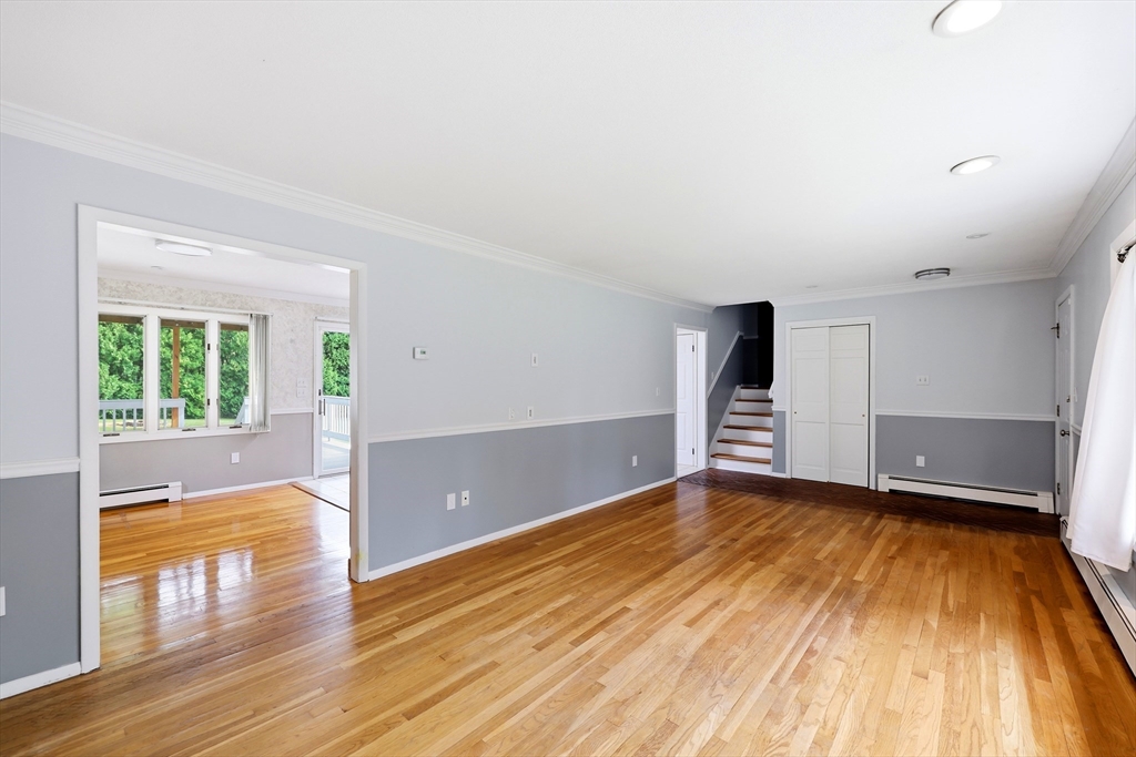 277 Brainerd St Property Photo 5