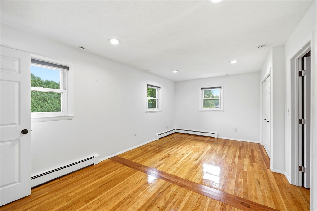 277 Brainerd St Property Photo 14