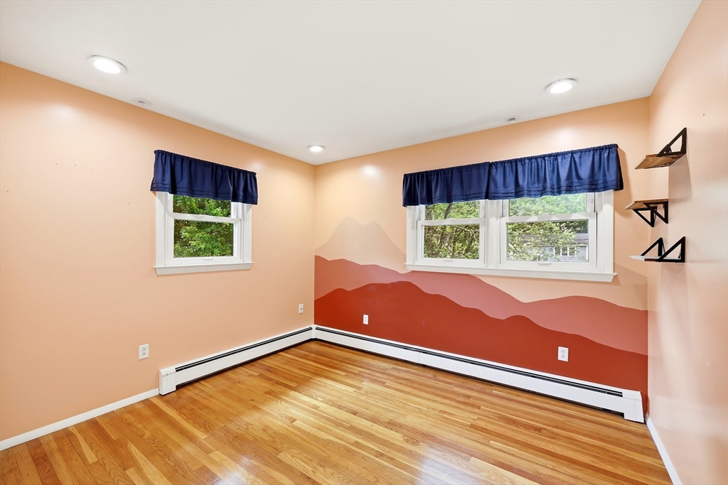 277 Brainerd St Property Photo 19