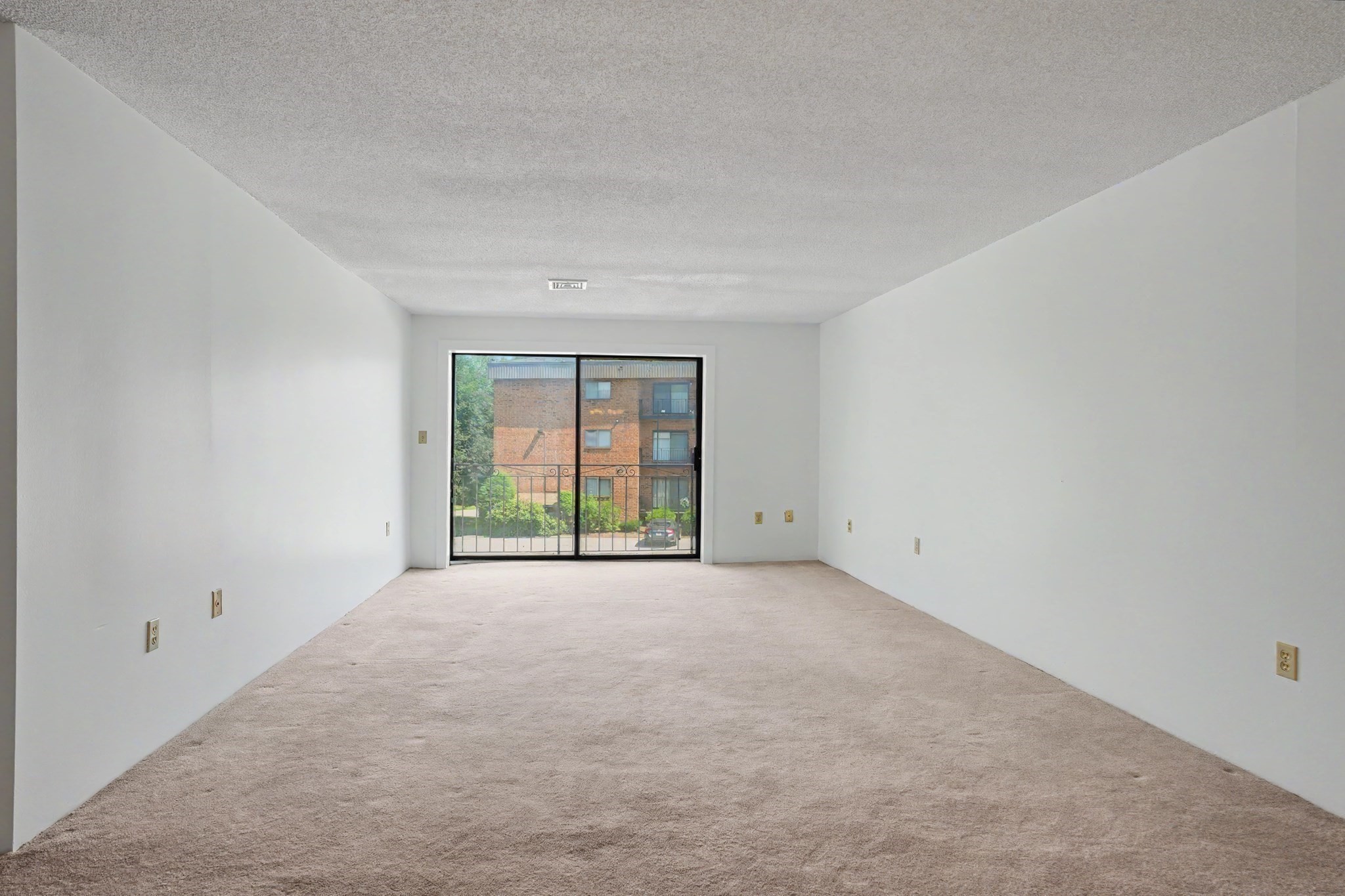 181 Littleton Rd # 211 Property Photo 7