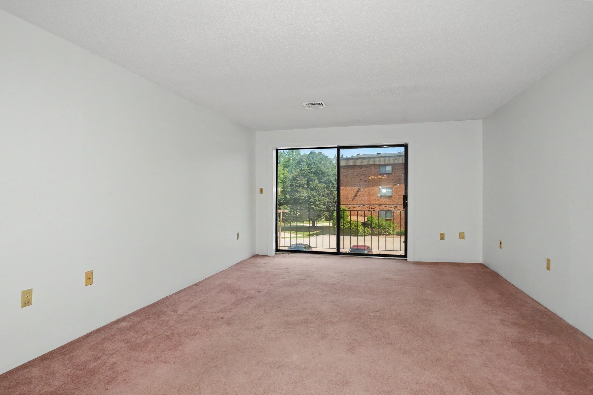 181 Littleton Rd # 211 Property Photo 10