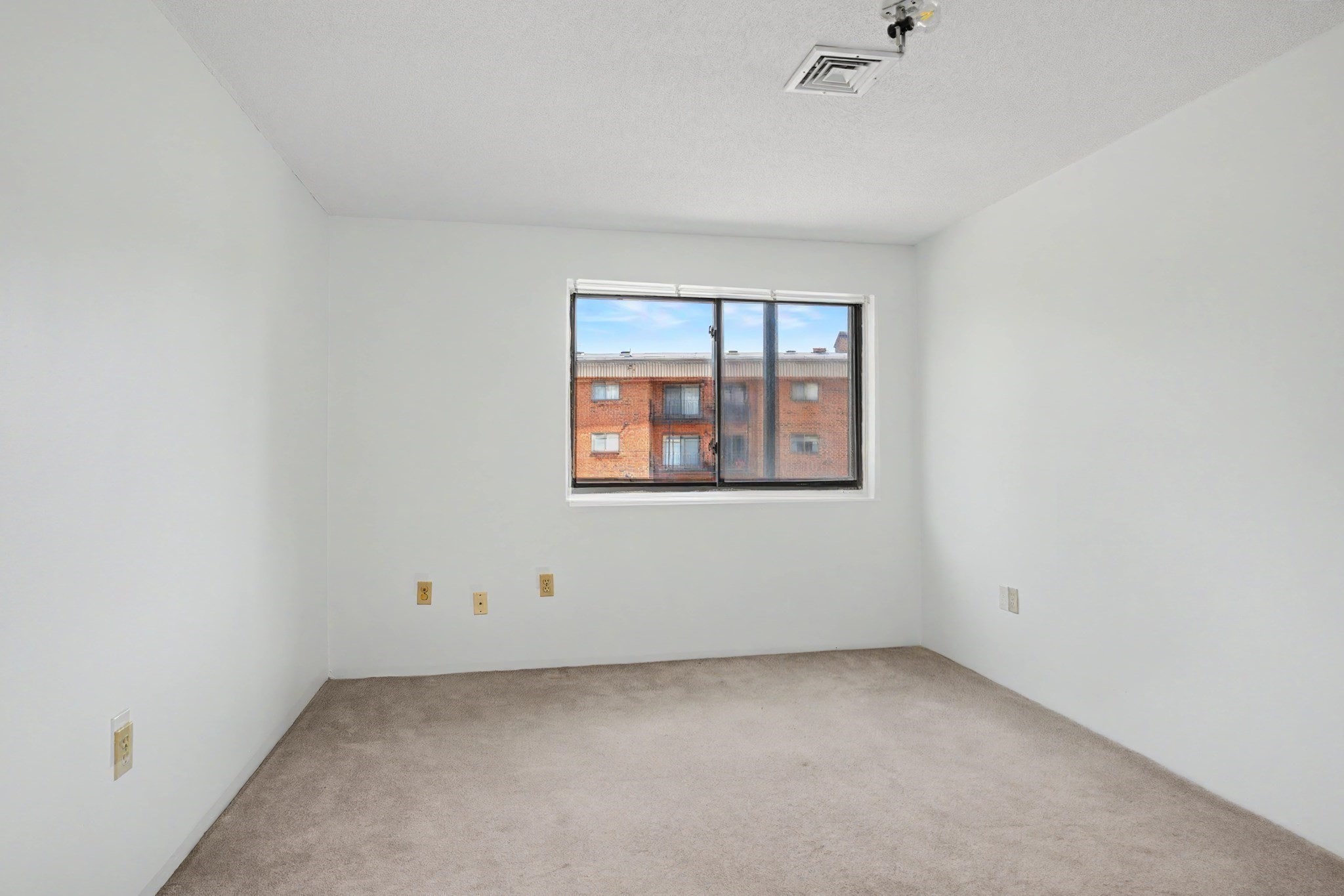181 Littleton Rd # 211 Property Photo 13