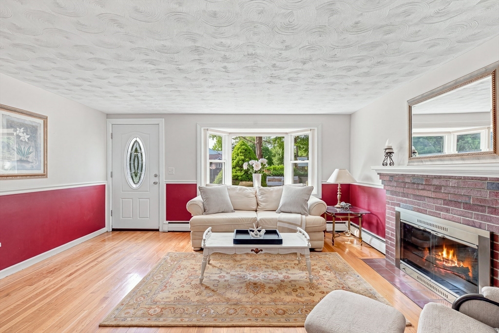34 Roseen Road Property Photo 5