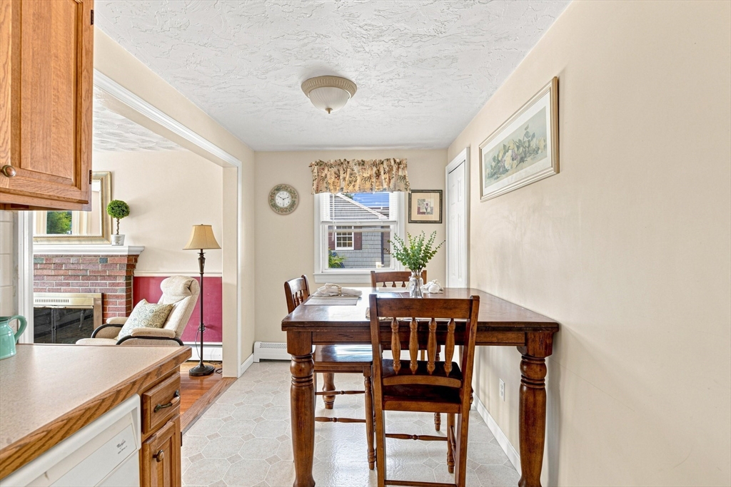 34 Roseen Road Property Photo 9