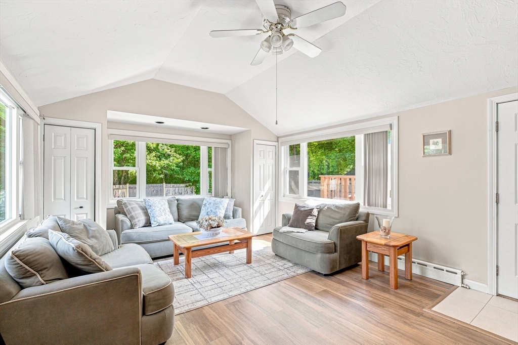 34 Roseen Road Property Photo 12