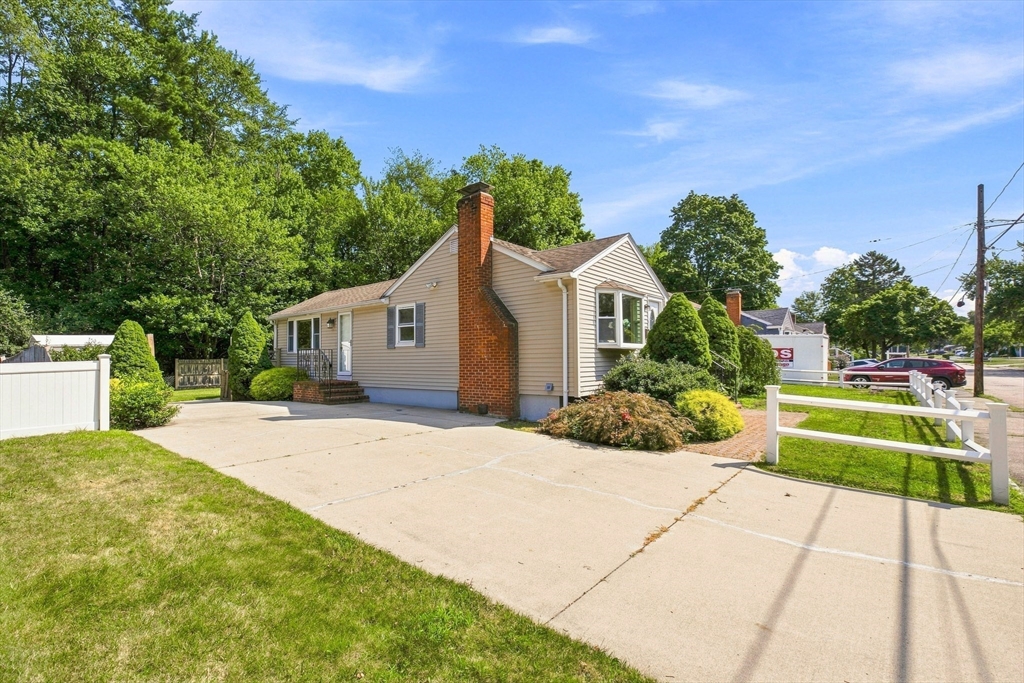 34 Roseen Road Property Photo 25
