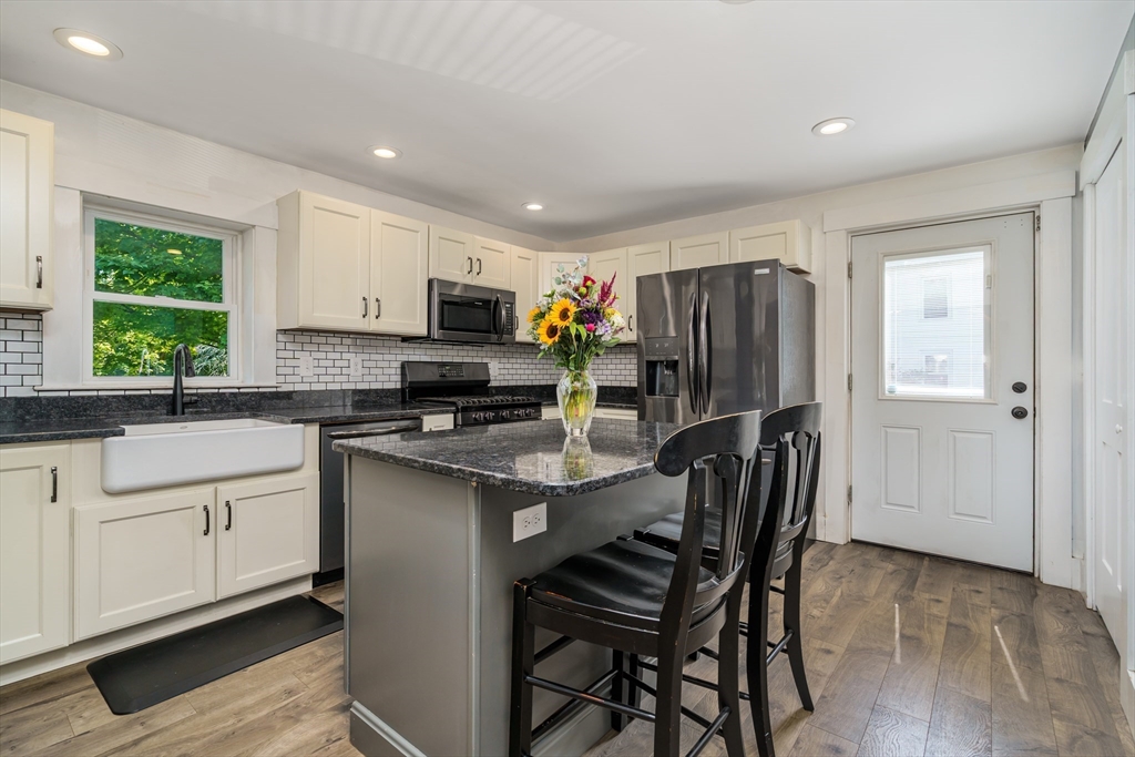 48 Main Property Photo 2