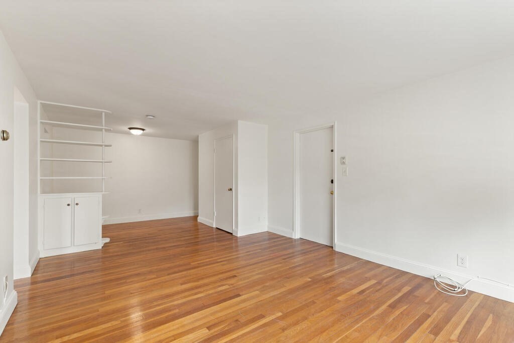 4 Menotomy # 9 Property Photo 2