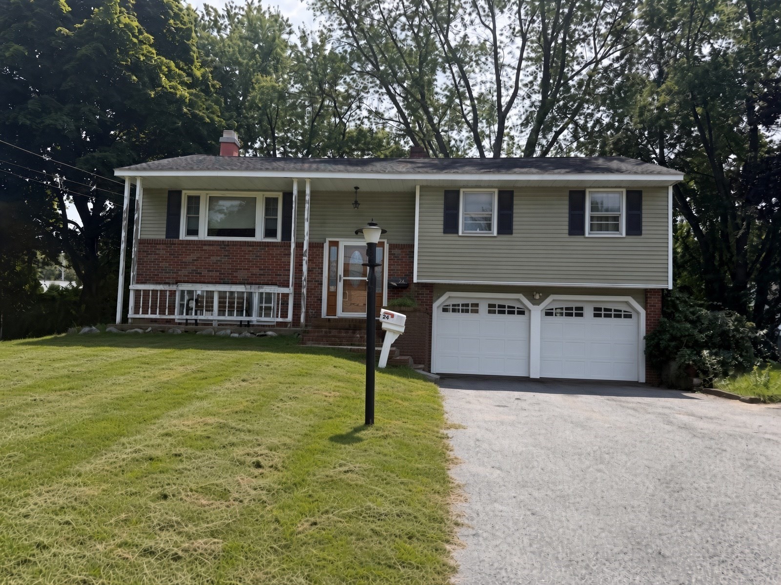 24 Crestshire Drive Property Photo 1