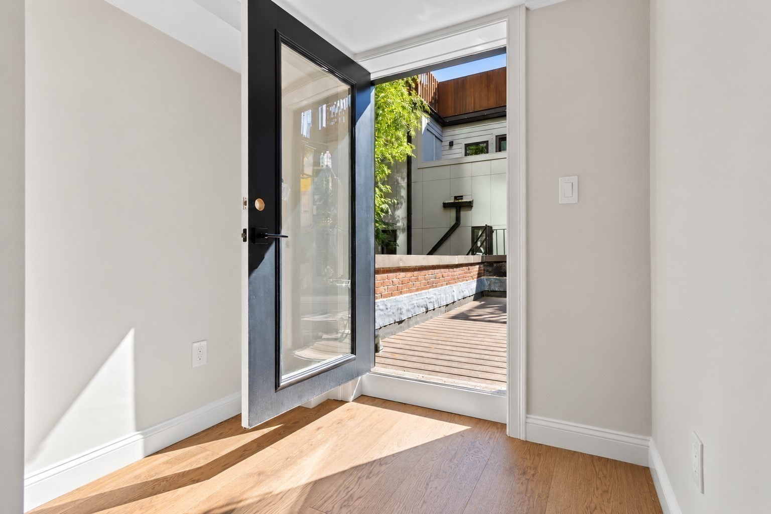 20 Shawmut St Property Photo 14