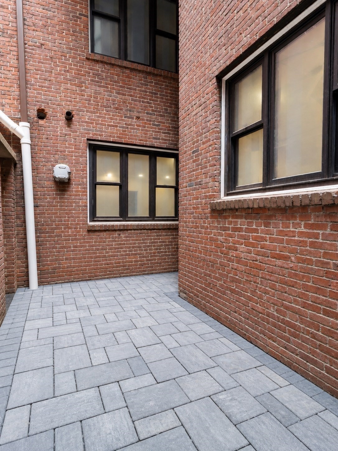 20 Shawmut St Property Photo 39