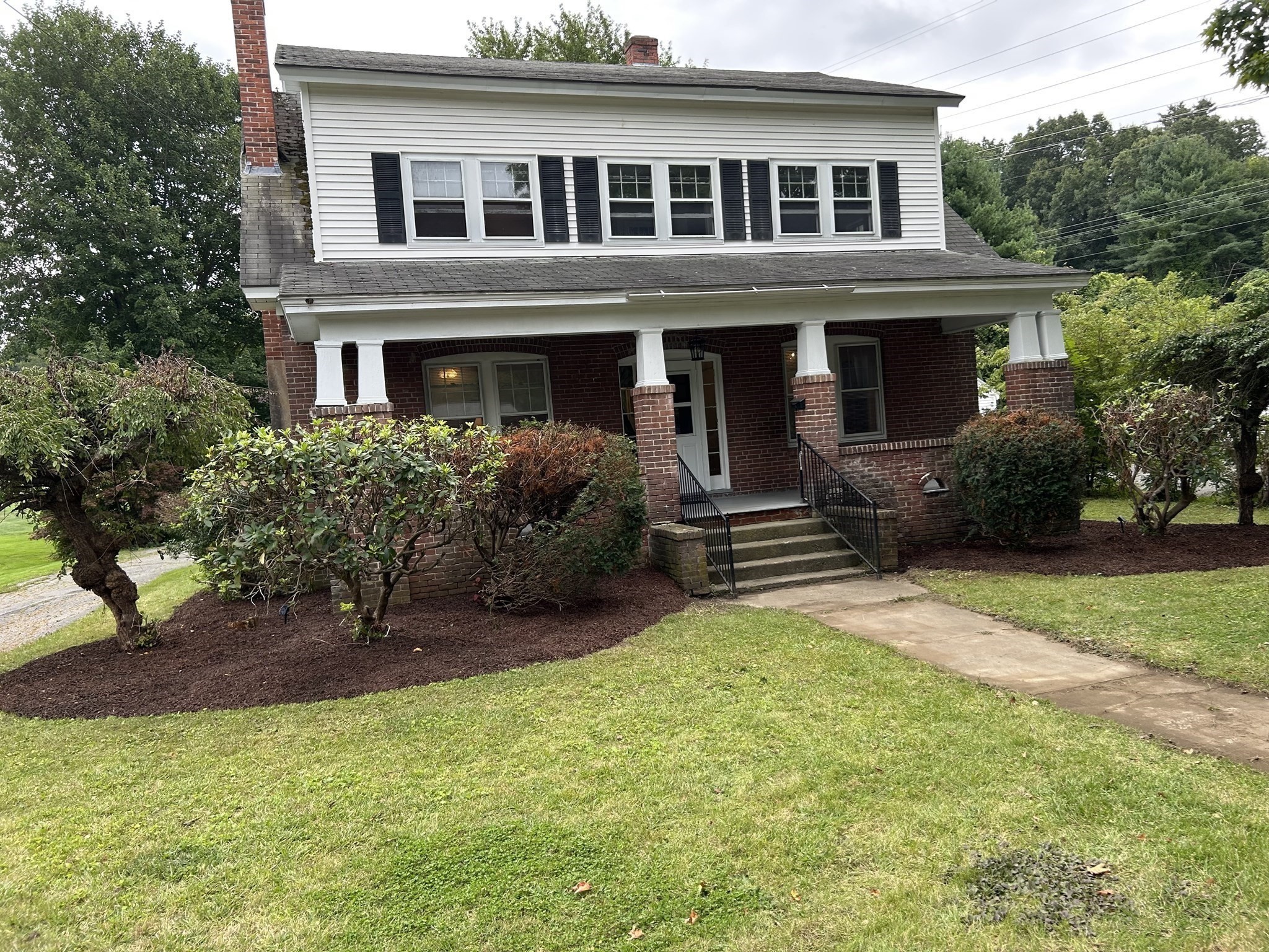 46 Walnut Street Property Photo 2