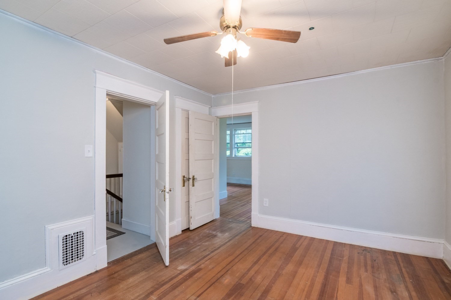 46 Walnut Street Property Photo 25