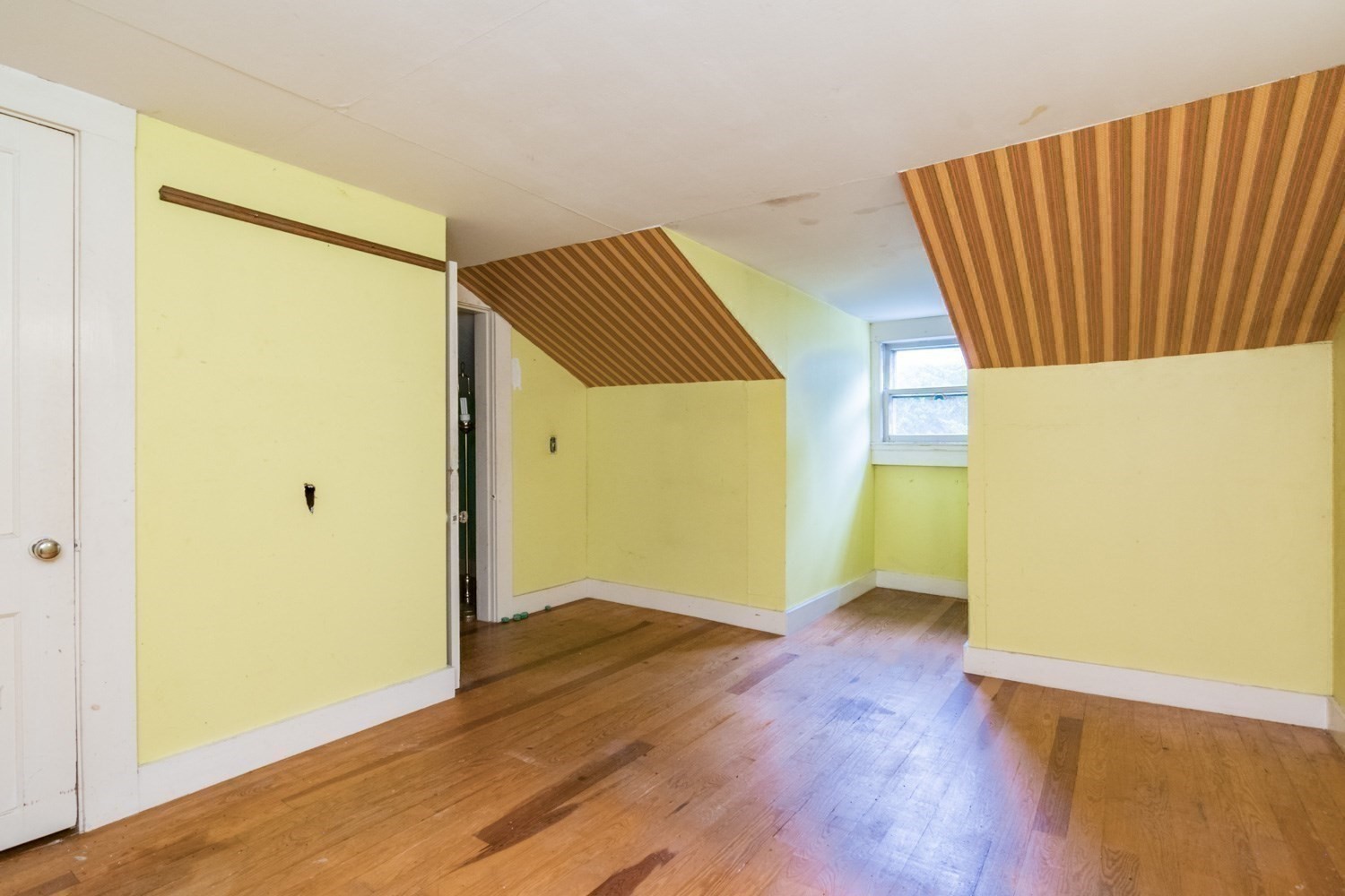 46 Walnut Street Property Photo 34