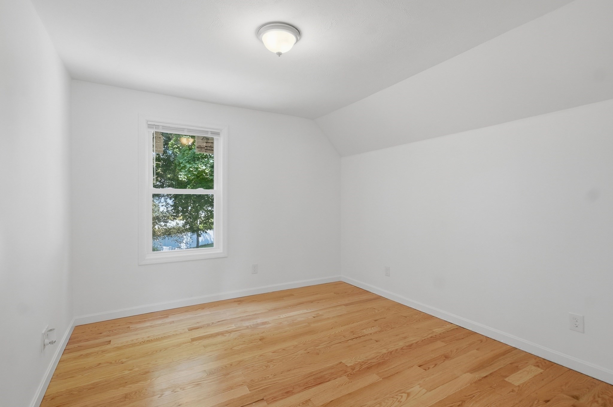 46 Sheridan St Property Photo 23