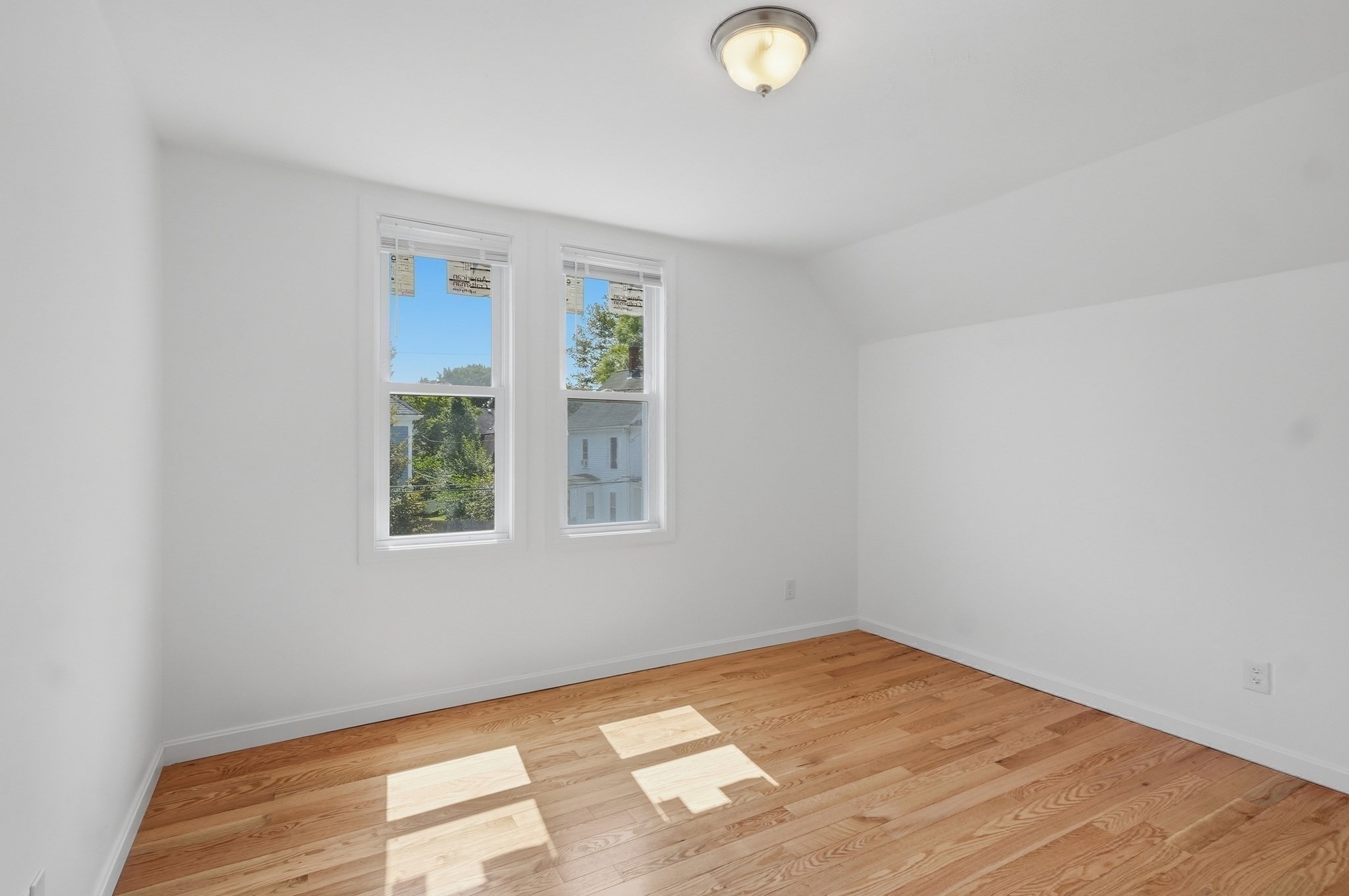 46 Sheridan St Property Photo 25