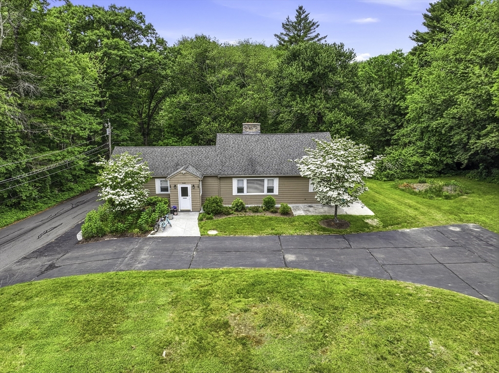 90 Glenview Property Photo 1