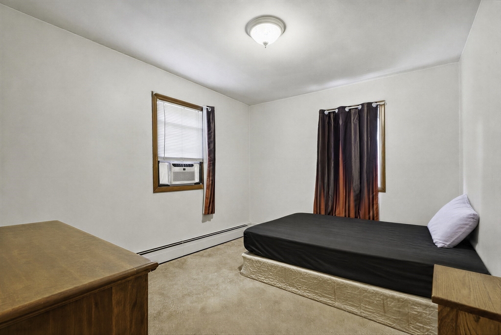 90 Glenview Property Photo 16