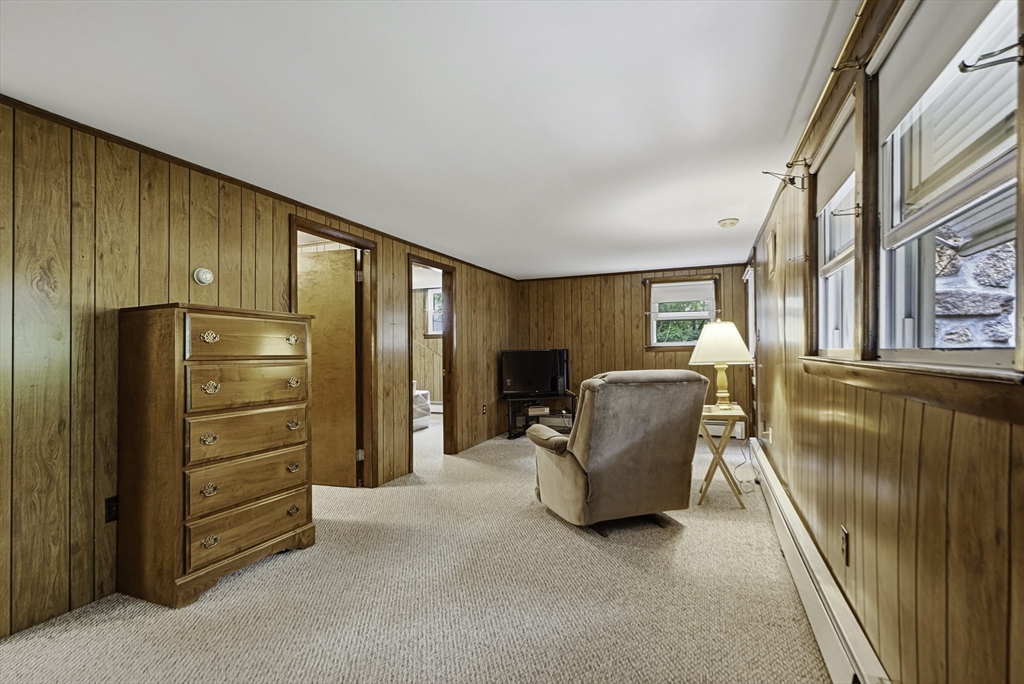 90 Glenview Property Photo 21