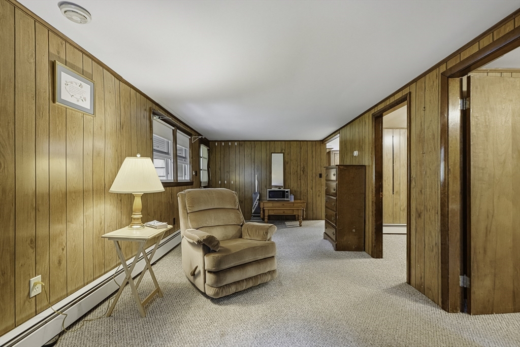 90 Glenview Property Photo 22