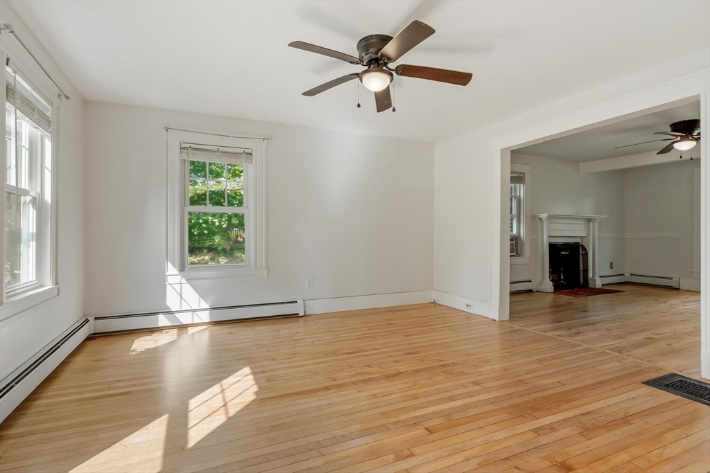 48 Central St Property Photo 15