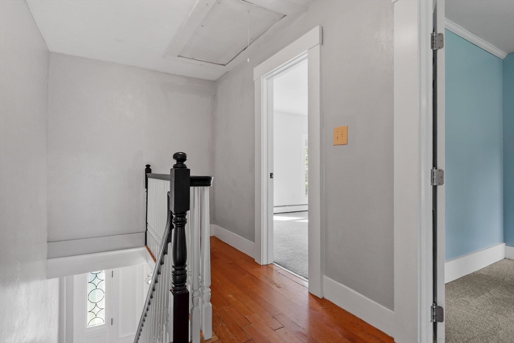 48 Central St Property Photo 23