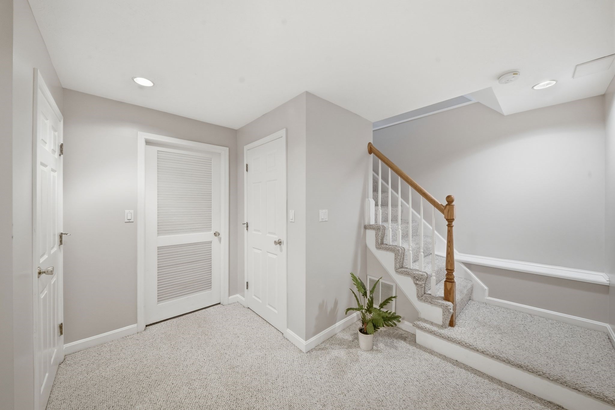 27 Stonegate Rd # 27 Property Photo 29