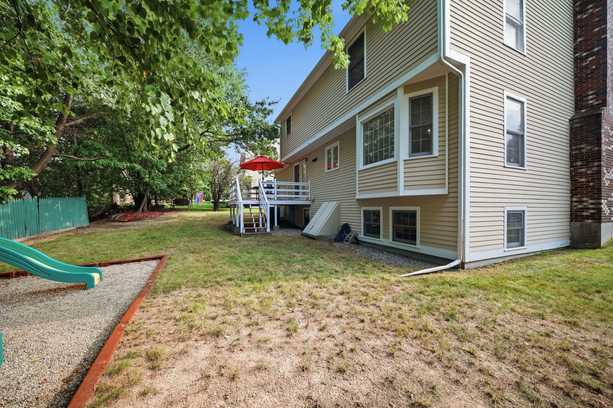 27 Stonegate Rd # 27 Property Photo 39