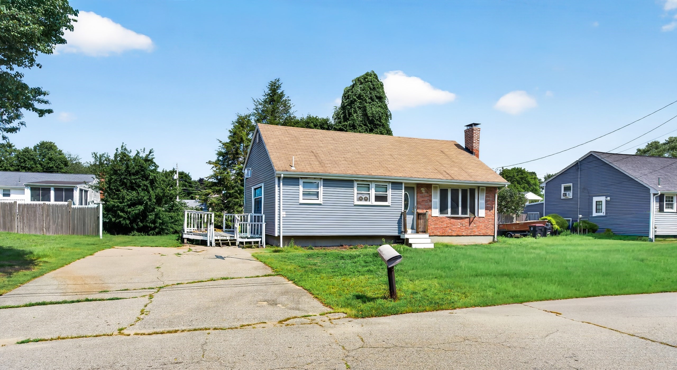 65 Taft Ave Property Photo 1