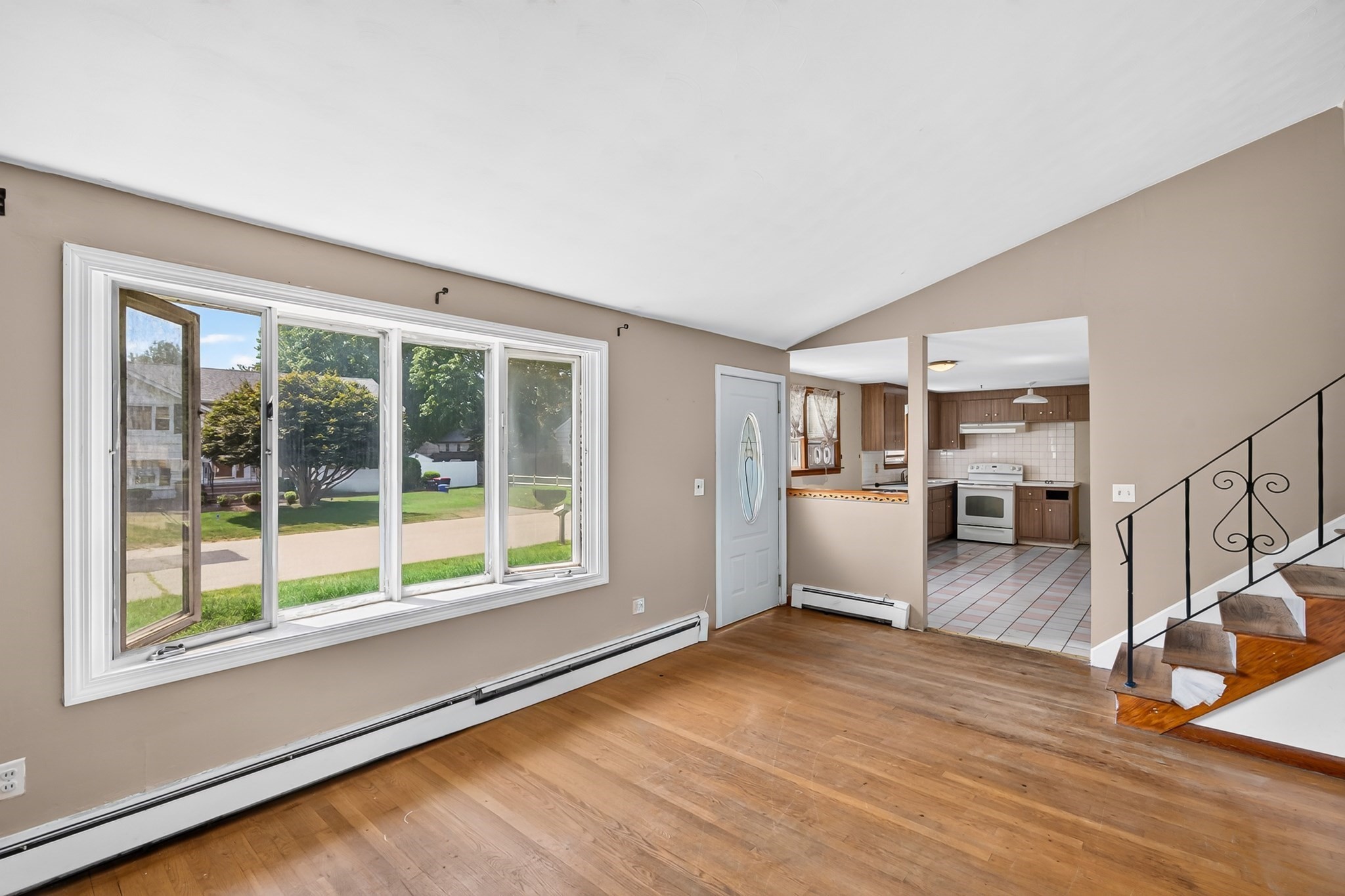 65 Taft Ave Property Photo 7